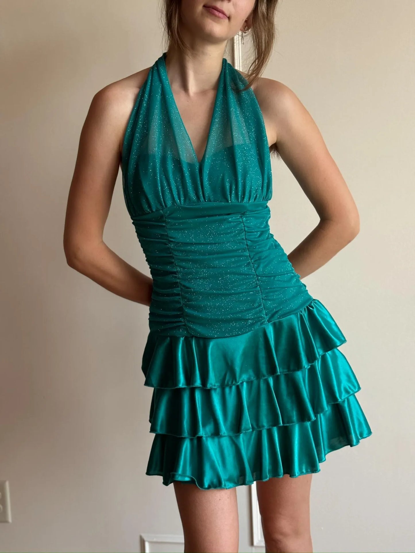 Sparkly A-Line Halter Neck Sleeveless Backless Short-Mini Prom Dress
