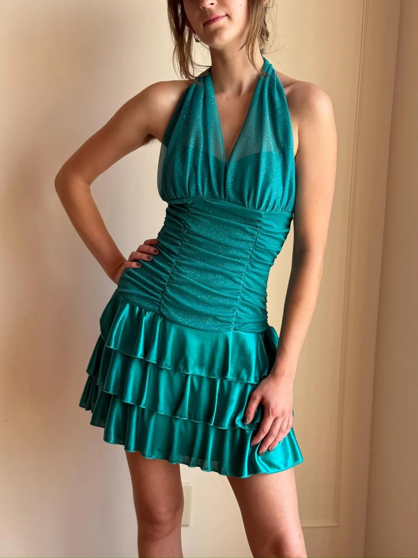 Sparkly A-Line Halter Neck Sleeveless Backless Short-Mini Prom Dress