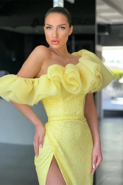 Stunning Mermaid/Trumpet Off the Shoulder Sleeveless Sequins Chapel Train Prom Dress