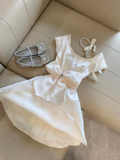 Stunning A-Line Sweetheart Pearl Bow Satin Ivory Mini Homecoming Dress