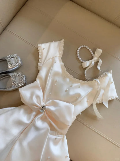 Stunning A-Line Sweetheart Pearl Bow Satin Ivory Mini Homecoming Dress