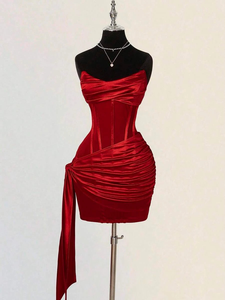 Stunning Sheath Strapless Corset Ruched Red Mini Homecoming Dress With Streamer