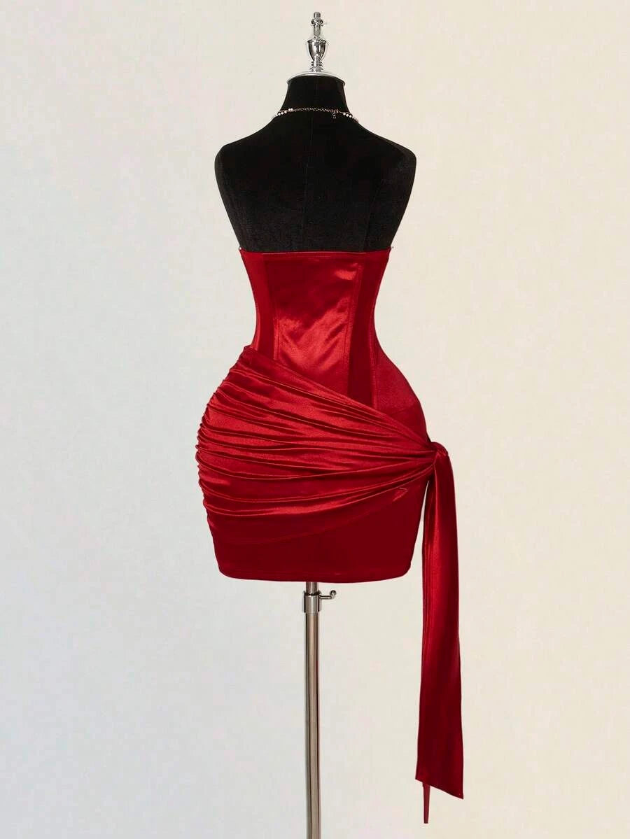 Stunning Sheath Strapless Corset Ruched Red Mini Homecoming Dress With Streamer