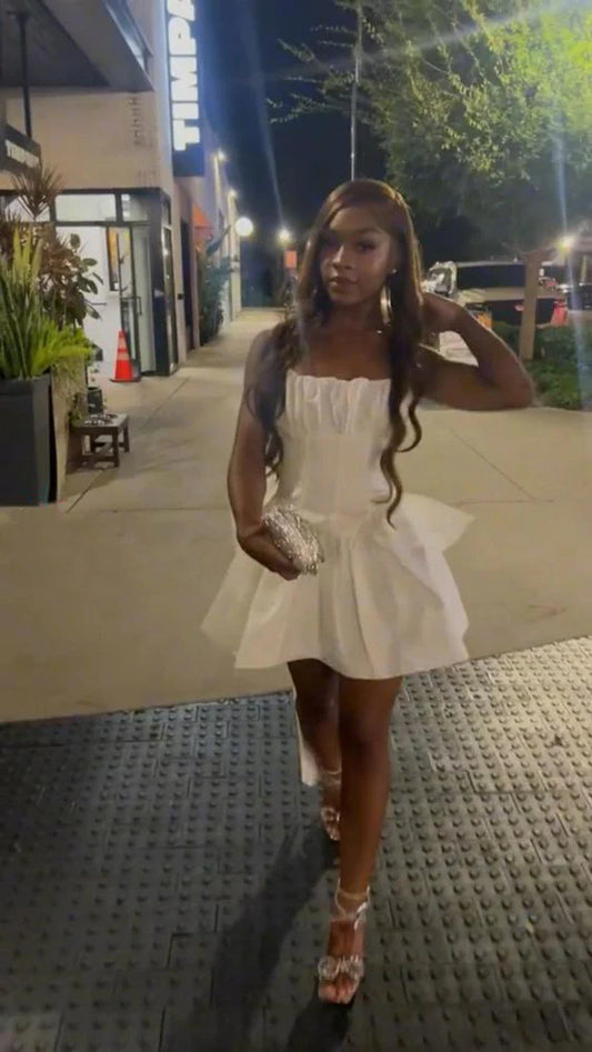 Stylish A-Line Strapless Sleeveless Lace Up Short-Mini Homecoming Dress