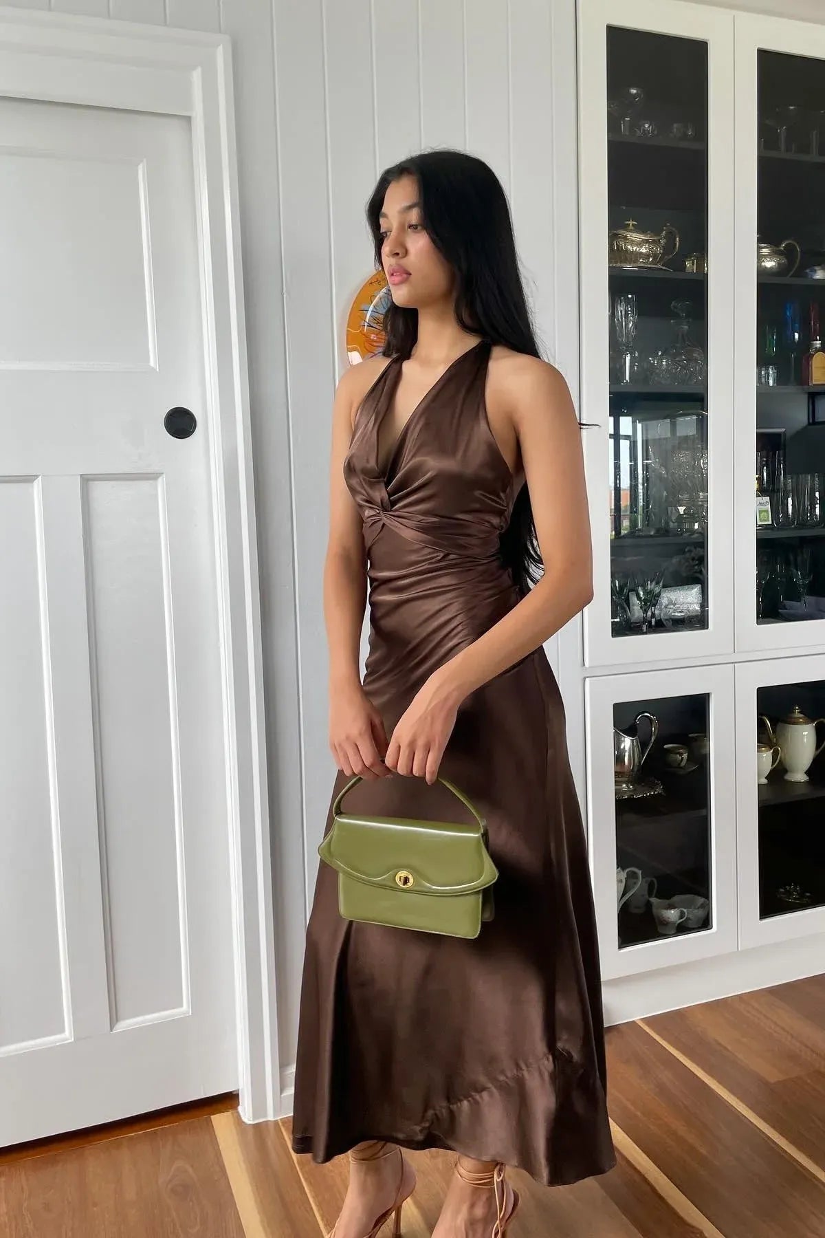 Stylish Fitted Off the Shoulder Sleeveless Satin Sweep/Brush Train Prom Dress