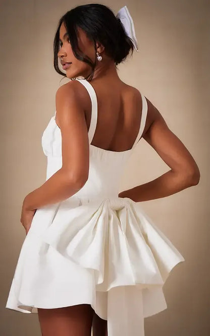 Stylish A-Line Strapless Sleeveless Lace Up Short-Mini Homecoming Dress