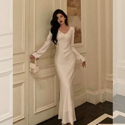 Timeless Elegance Mermaid V-Neck Long-Sleeve Satin Ivory Maxi Prom Dress for Women ready to ship