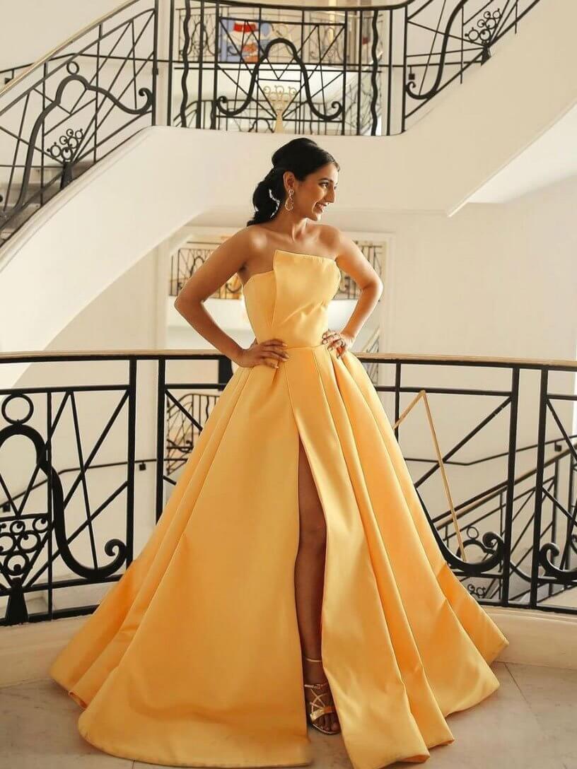 Trendy A-Line Off Shoulder Sleeveless Lace Up Floor-Length Prom Dress