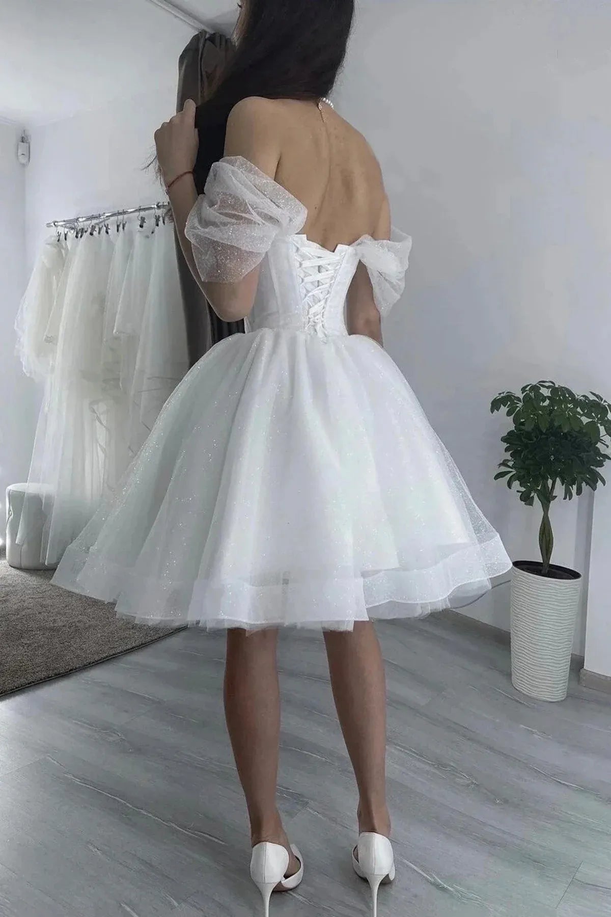 Trendy A-Line Off the Shoulder Sleeveless Tulle Short-Mini Prom Dress