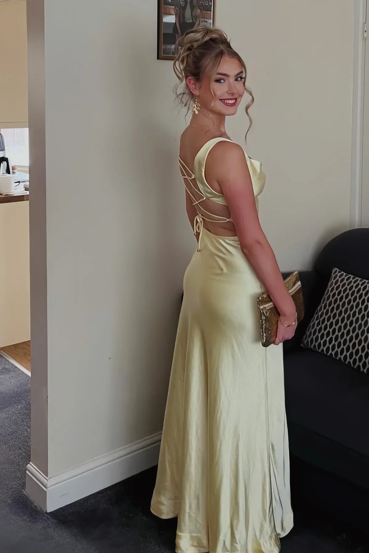 Trendy A-Line Wide Straps Sleeveless Satin Slit Floor-Length Prom Dress