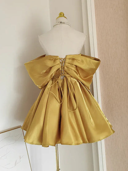 Trendy A-line Off-Shoulder Sleeveless Pleated Satin Short-Mini Homecoming Dress