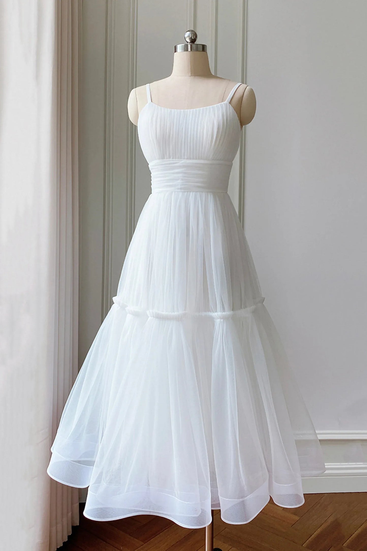 Unique A-Line Spaghetti Straps Sleeveless Zipper Up Tea-Length Prom Dress