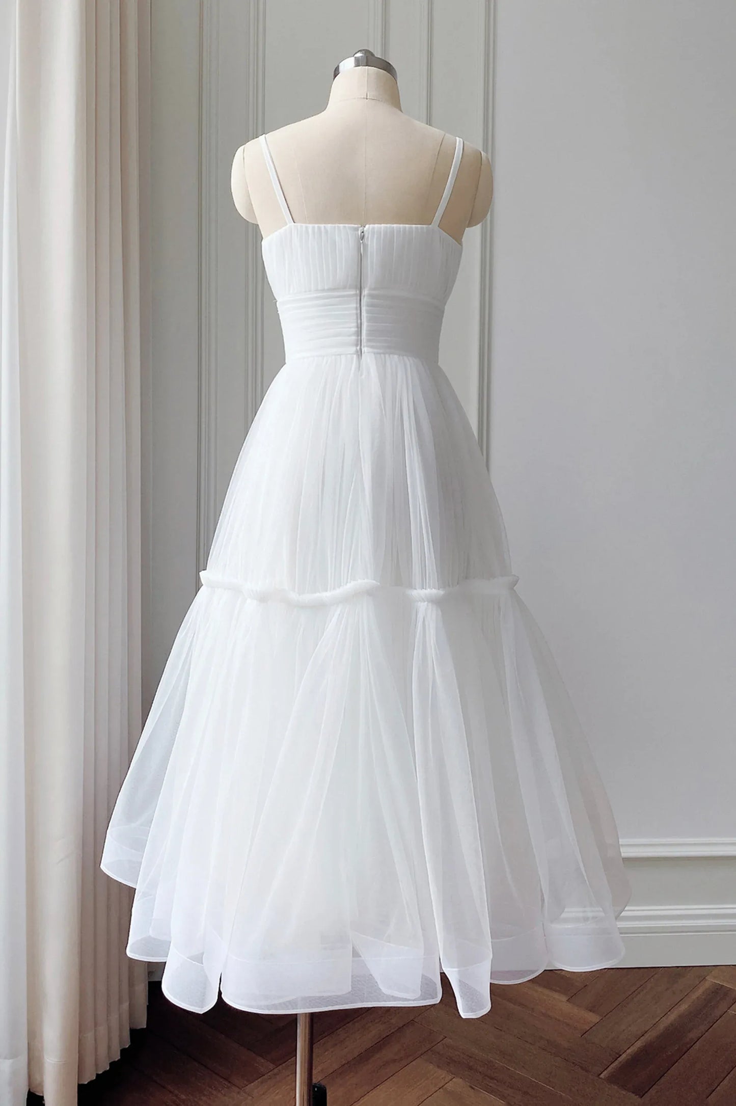 Unique A-Line Spaghetti Straps Sleeveless Zipper Up Tea-Length Prom Dress