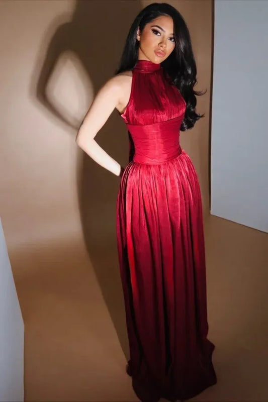 Vintage A-Line Halter Neck Sleeveless Pleated Floor-Length Prom Dress