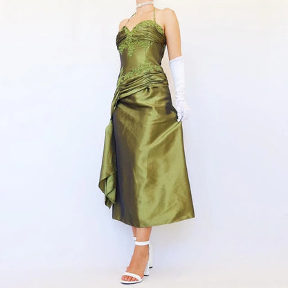Vintage A-Line Halter Neck Sleeveless Pleated Satin Floor-Length Prom Dress
