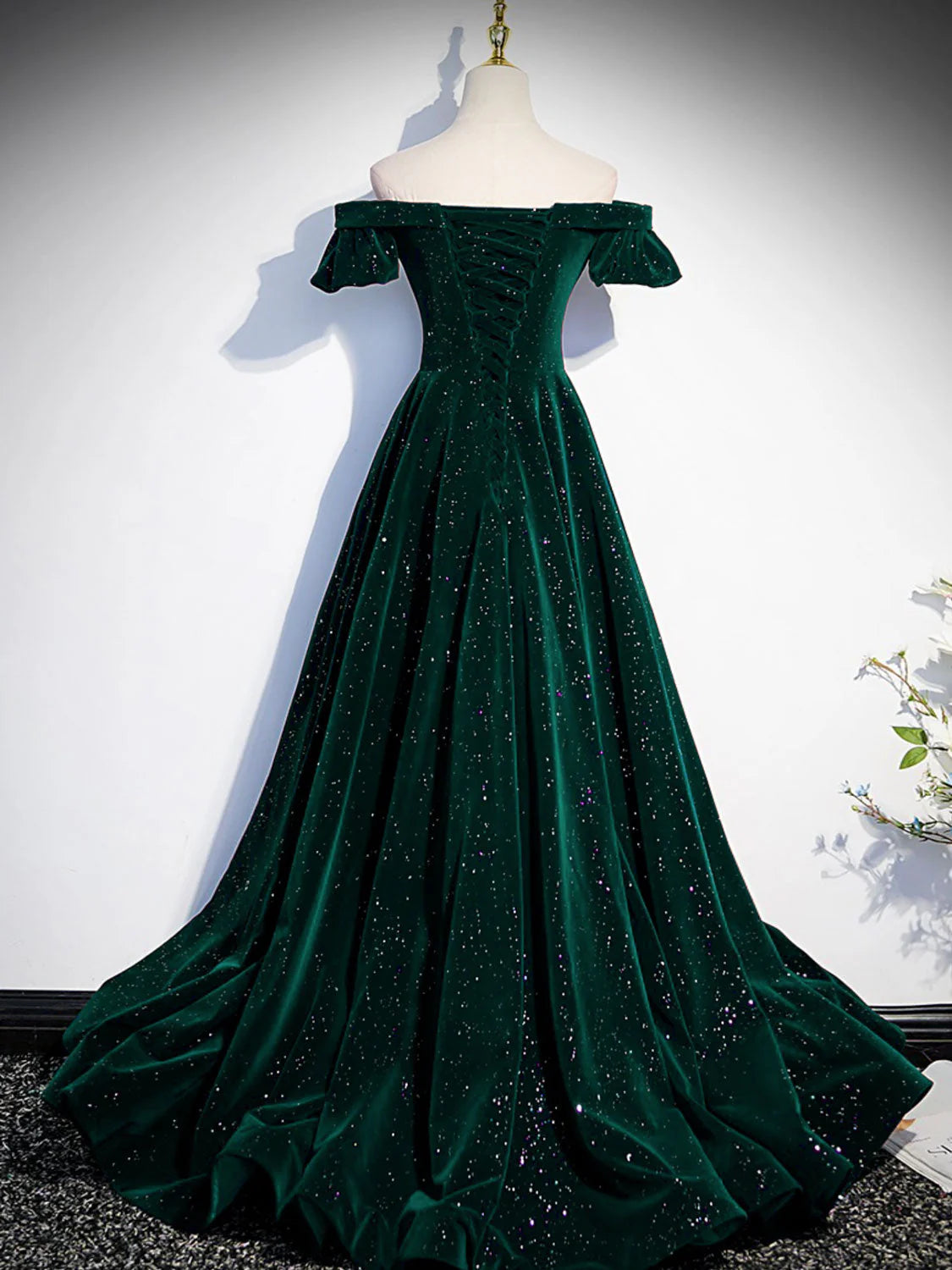 Vintage A-Line Off Shoulder Flutter Sleeve Lace Up Sweep/Brush Train Prom Dress