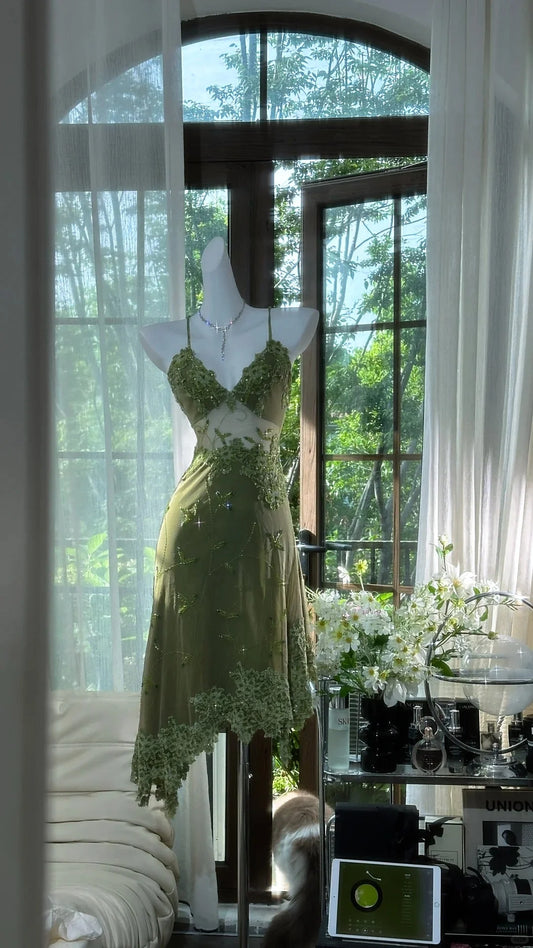 Vintage A-Line/Princess Spaghetti Straps Sleeveless Backless Asymmetrical Hem Prom Dress