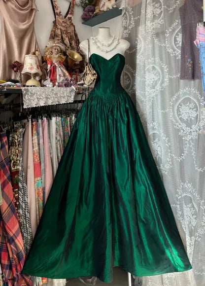 Vintage Emerald Green Strapless Satin Ball Gown Prom Dresses