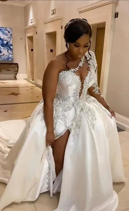 Vintage Empire Asymmetric Neck Sleeveless Lace Up Sweep/Brush Train Wedding Dress