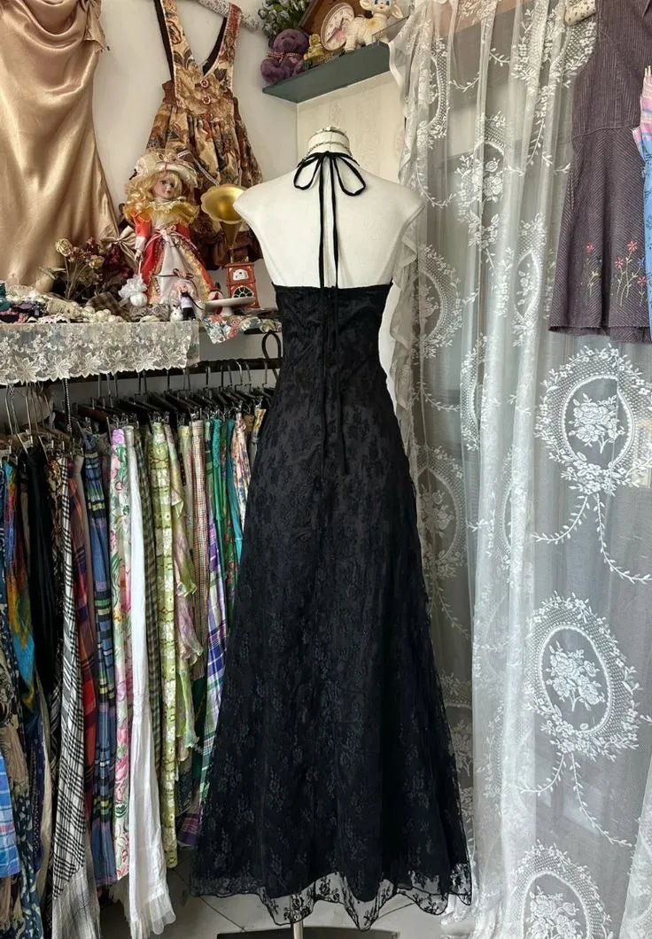 Vintage Mermaid Halter-Neck Ruffled Lace Black Floor-Length Evening Dress for Women