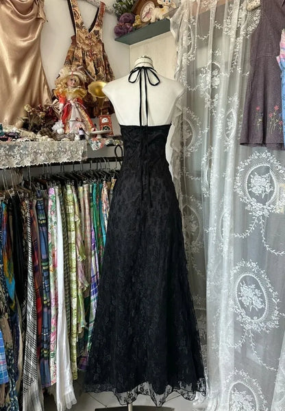 Vintage Mermaid Halter-Neck Ruffled Lace Black Floor-Length Evening Dress for Women