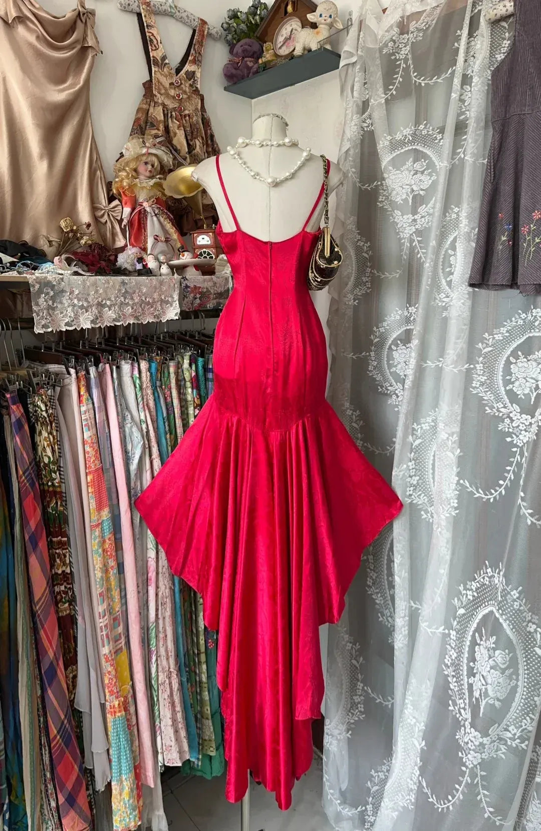 Vintage Mermaid Spaghetti Straps Sleeveless Pleated Satin Maxi Dress Prom Dress