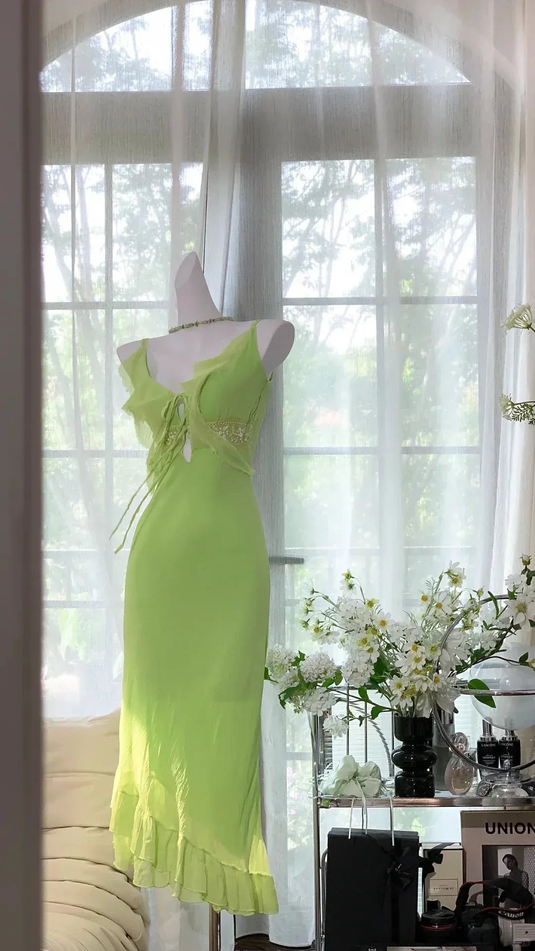 Vintage Mermaid V Neck Sleeveless Pleated Chiffon Maxi Dress Prom Dress