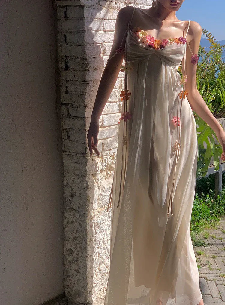 Whimsical A-Line Spaghetti-Strap Floral Tulle Champagne Floor-Length Evening Dress for Women