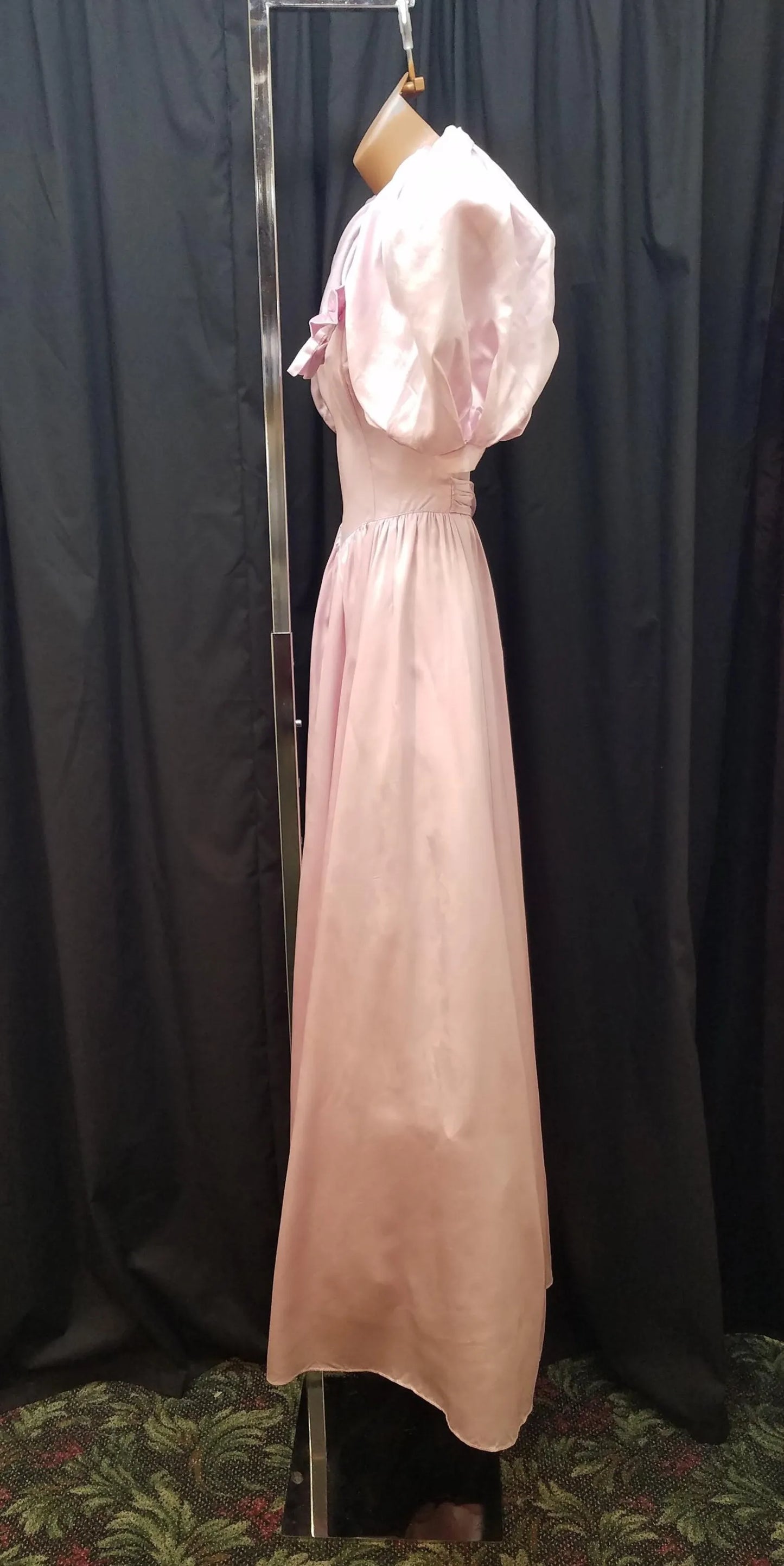 Whimsical A-Line Sweetheart Puff-Sleeve Bow Satin Pink Midi Prom Dress With Tie Waist