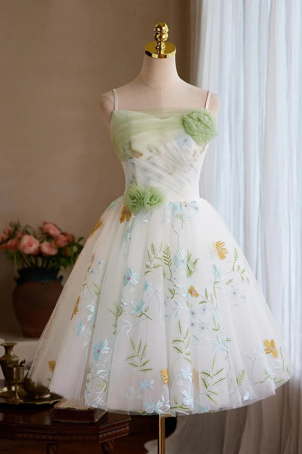 White Floral Tulle Short Prom Dress Lovely A-Line Homecoming Party Dress
