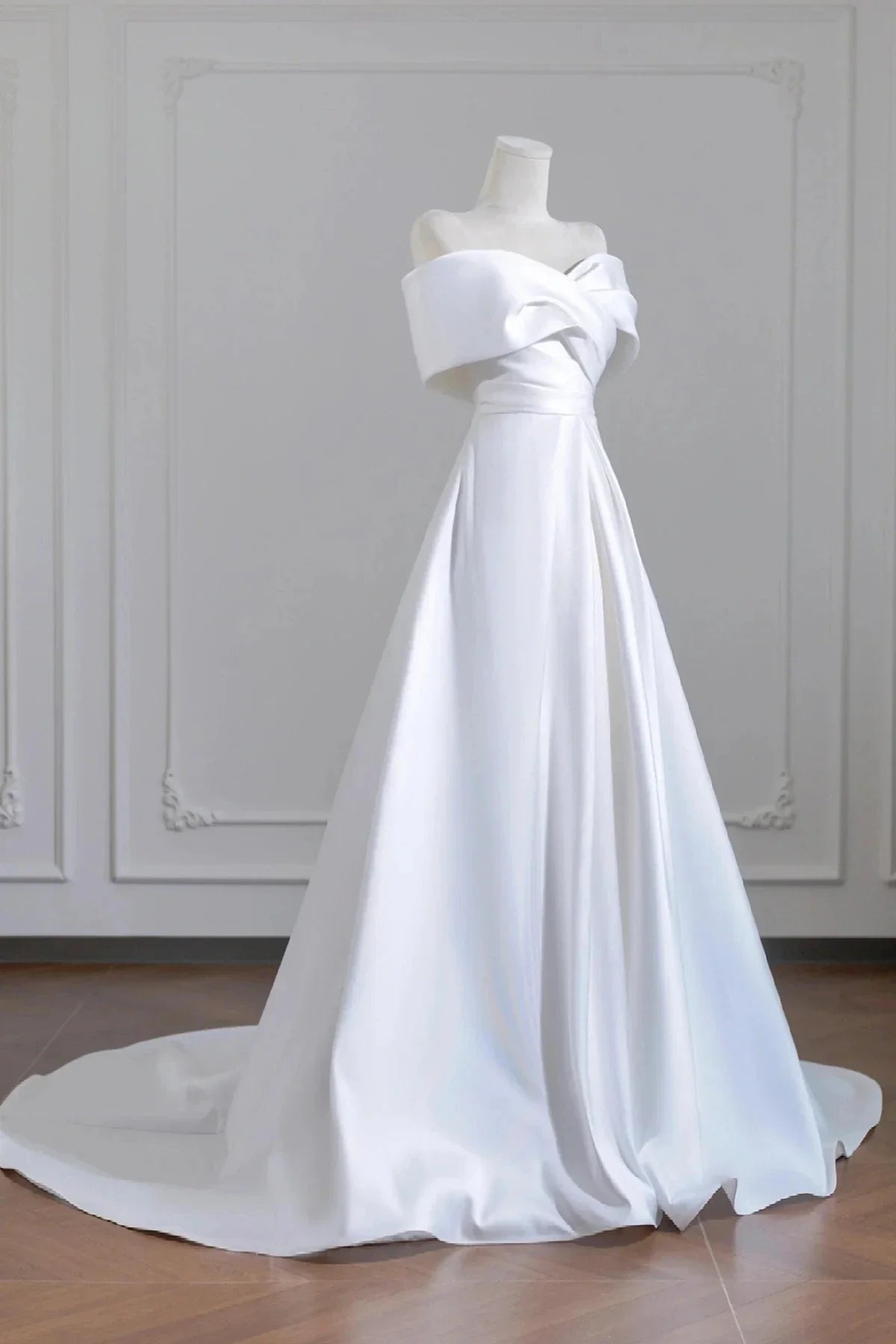 White Satin Long Prom Dress Elegant A-Line Off the Shoulder Evening Party Dress