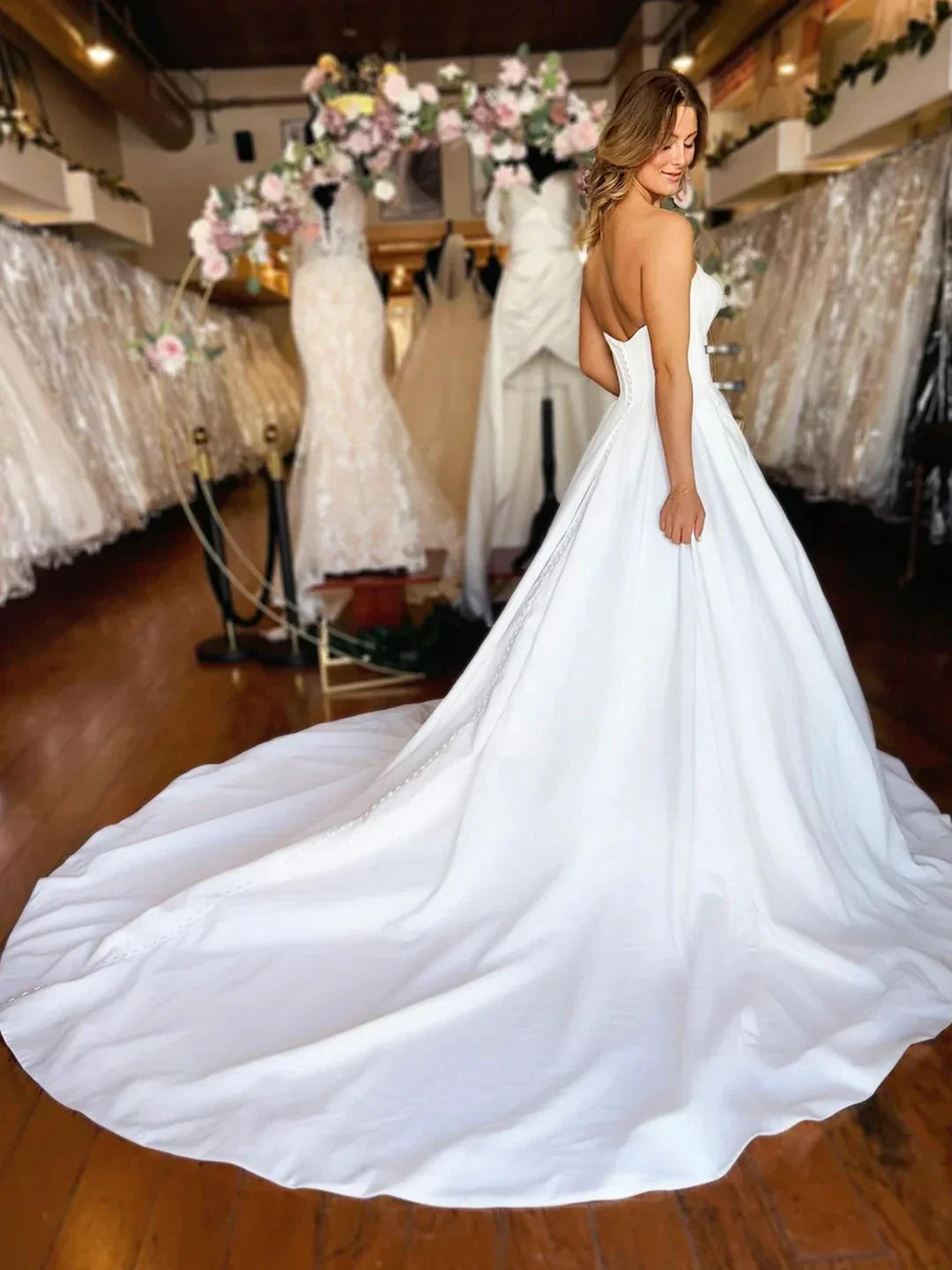 White Strapless Satin Long Prom Dress Elegant A-Line Evening Party Dress