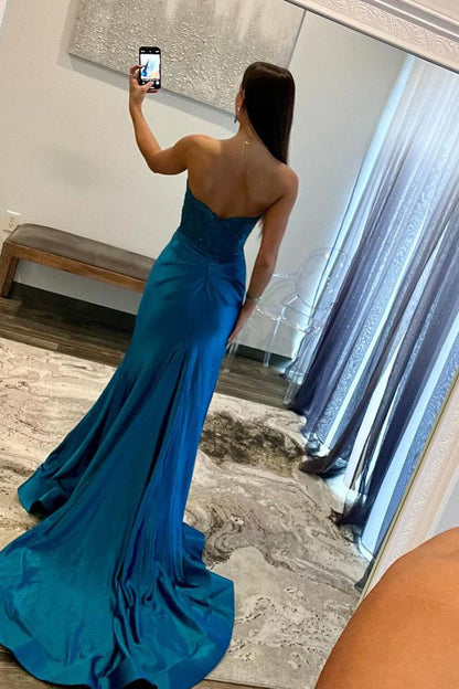 Charming Mermaid Sweetheart Blue Appliques Prom Dress with Beading