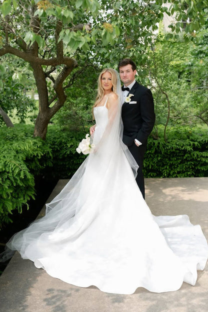 Fashion Ball Gown Strapless Satin Wedding Dress