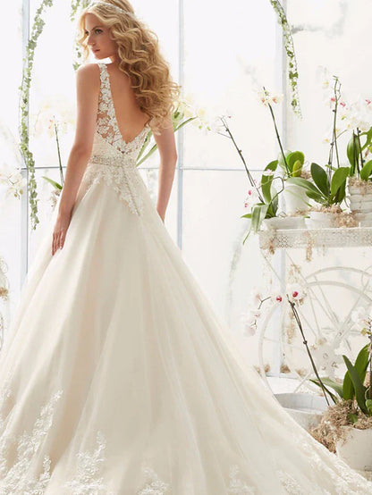 Engagement Open Back Sexy Formal Wedding Dresses Court Train A-Line Sleeveless V Neck Lace