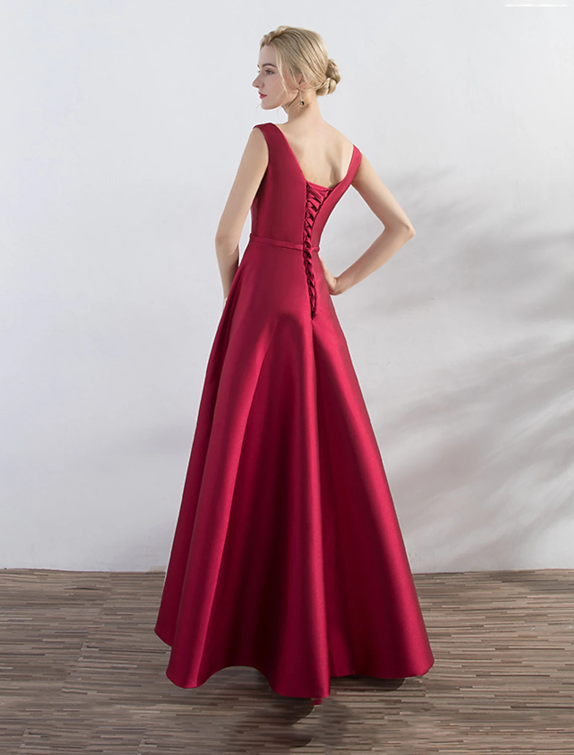 A-Line Evening Gown Red Dress Wedding Guest Party Wear Asymmetrical Sleeveless Jewel Neck Satin with Sleek